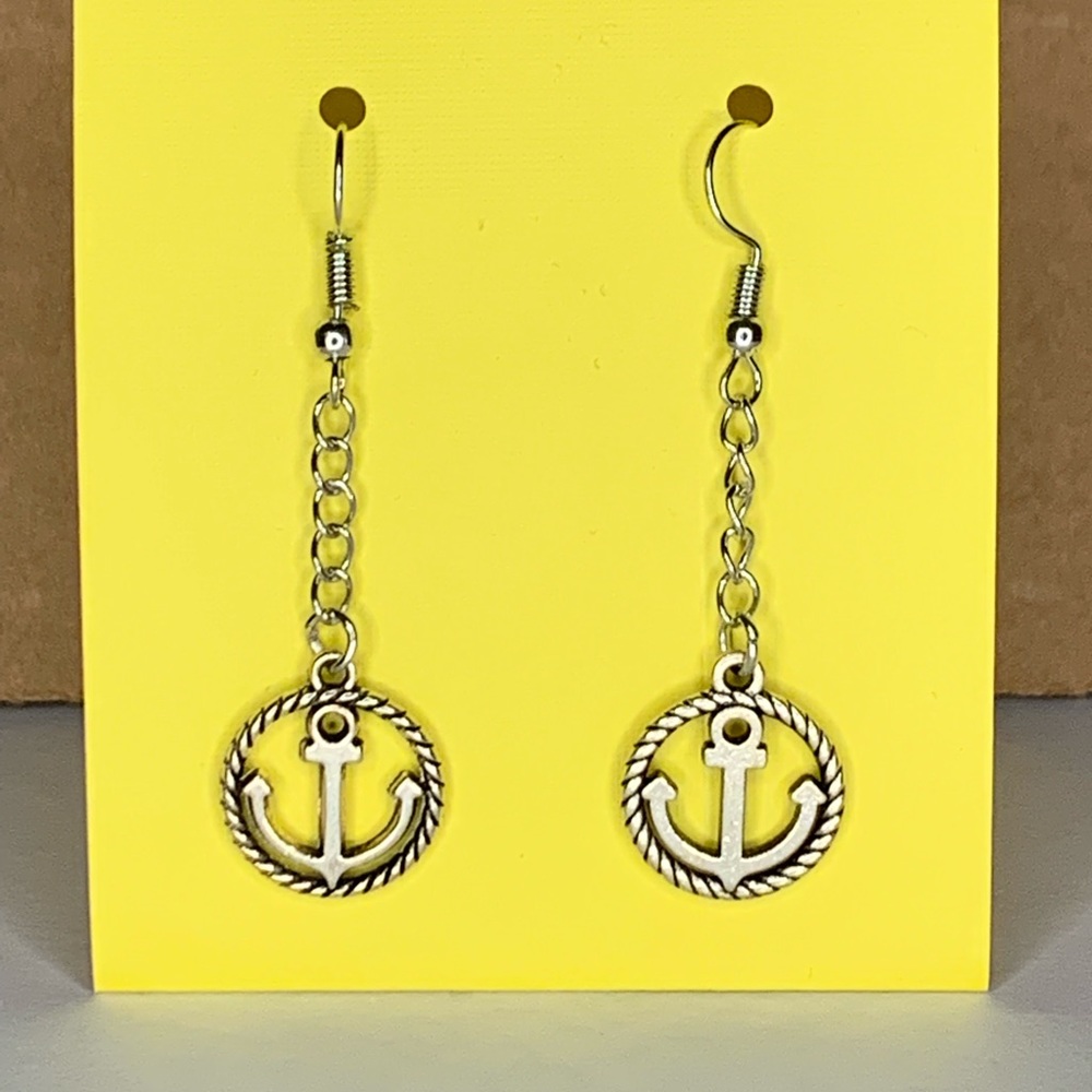 Anchor earrings